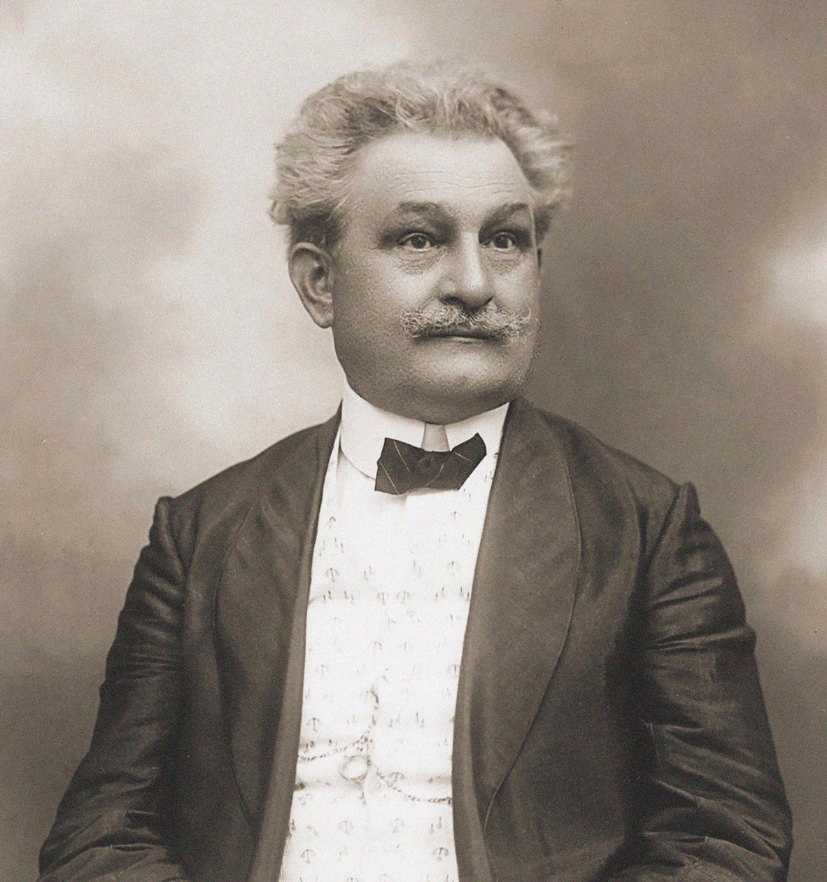 Porträtt av kompositören Leos Janacek 1854-1928. av Unbekannt