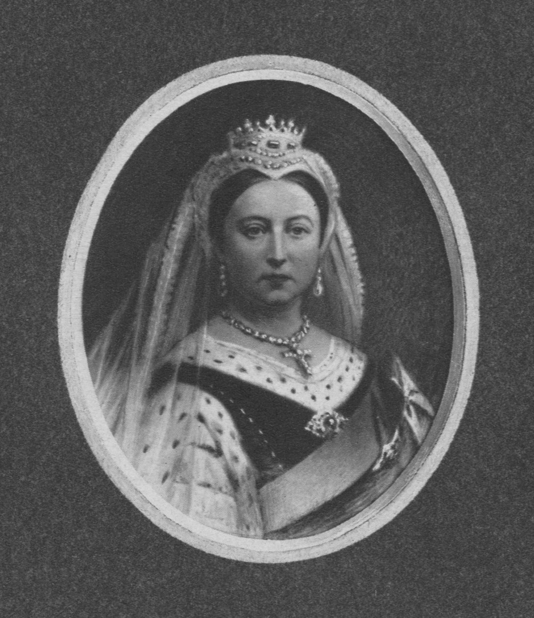 Drottning Victoria i statliga dräkter, 1901. av Unbekannt