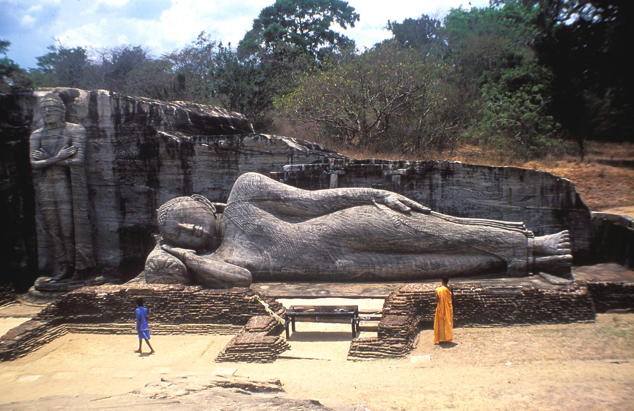 Liggande Buddha, Gal Vihare, Sri Lanka av Unbekannt