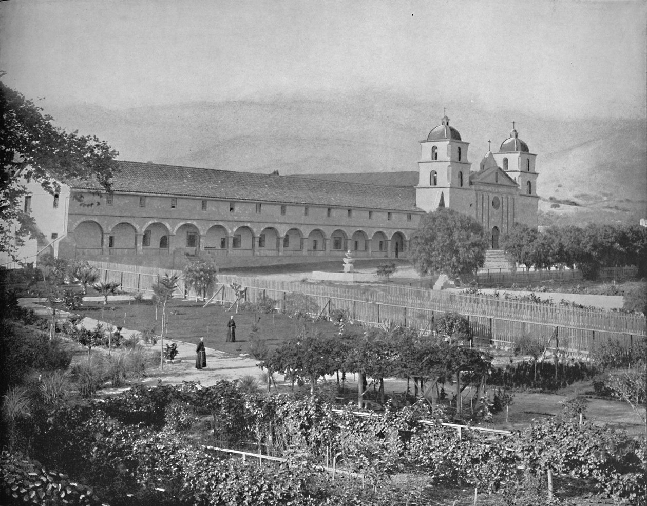 Santa Barbara Mission, Kalifornien, c1897. av Unbekannt