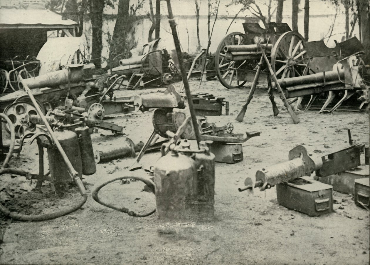Några byten av slagfältet, 1919. av Unbekannt