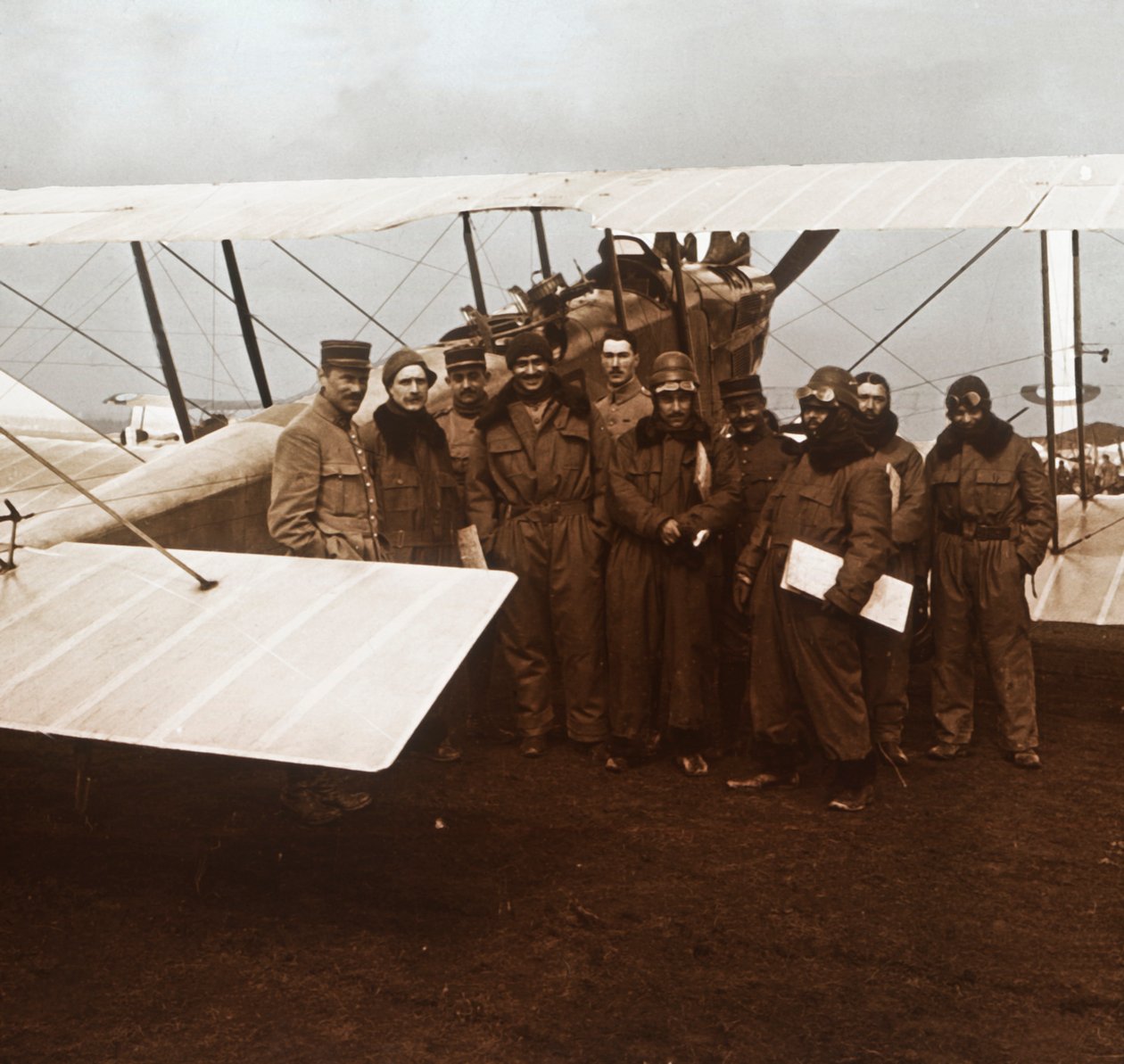 Skvadron vid Sommesous, norra Frankrike, c1914-c1918 av Unbekannt