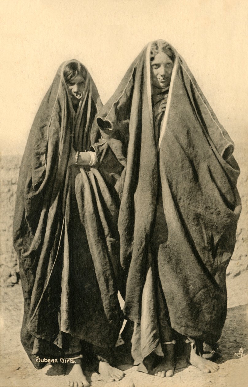 Subean Girls, c1918-c1939. av Unbekannt