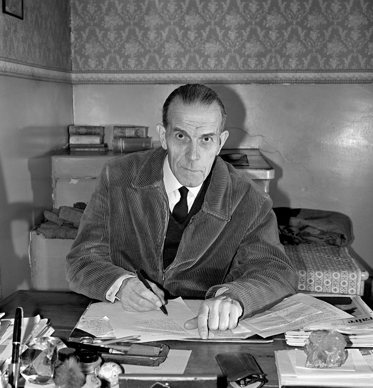 Schweiz Gustave Literature Roud (s/v foto) av Unbekannt