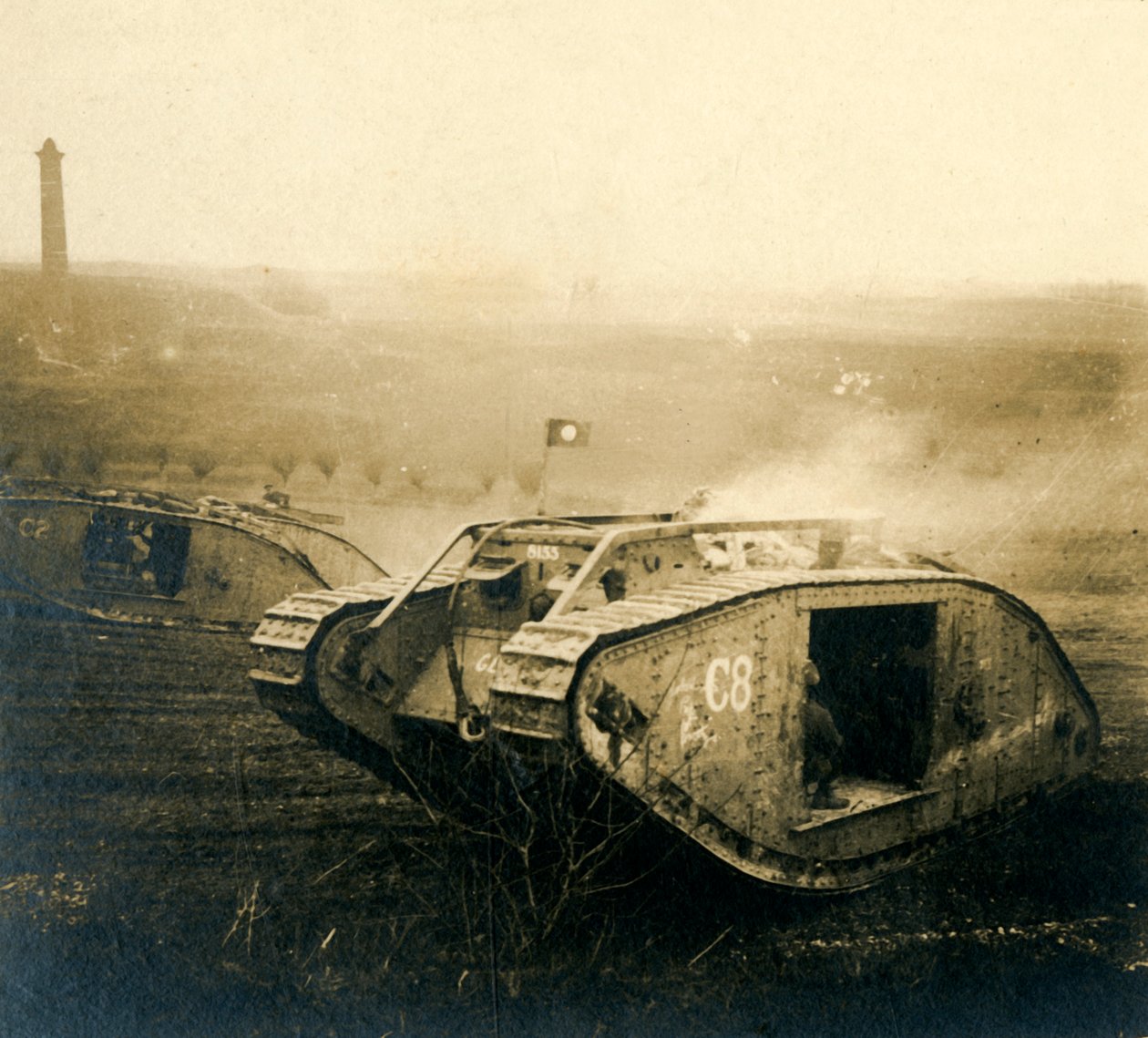 Tank på väg, c1914-c1918 av Unbekannt