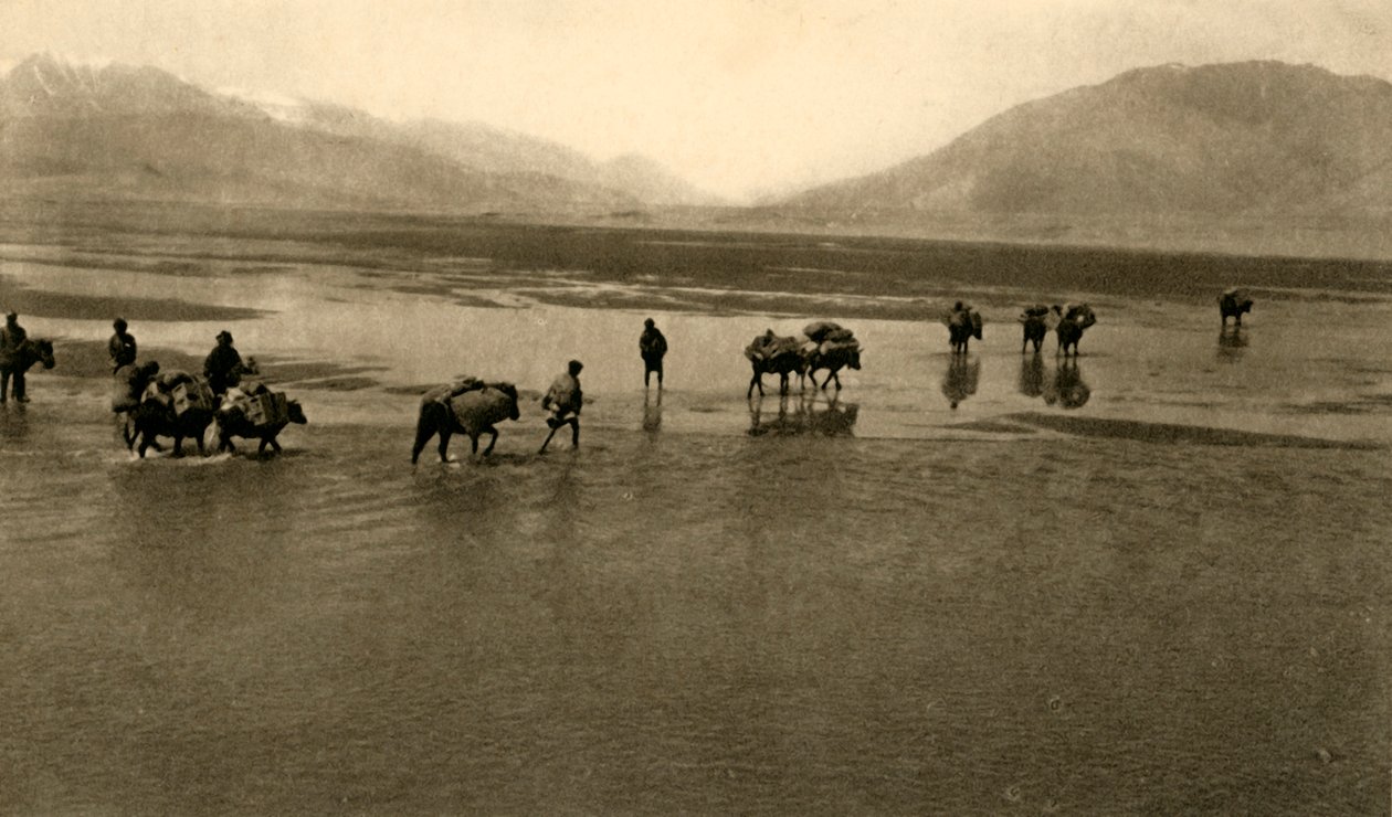 Den första utsikten över Mount Everest, c1918-c1939. av Unbekannt