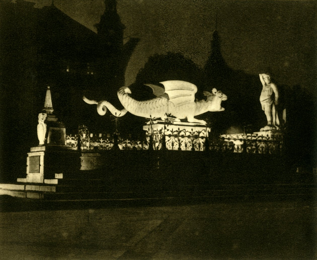 Lindwurmfontänen, Klagenfurt, Österrike, c1935. av Unbekannt