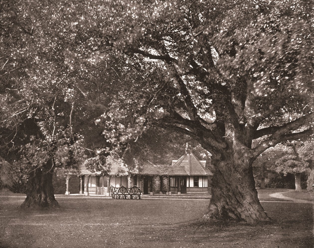 The Queens Tea-Room, Frogmore, Berkshire, 1894. av Unbekannt