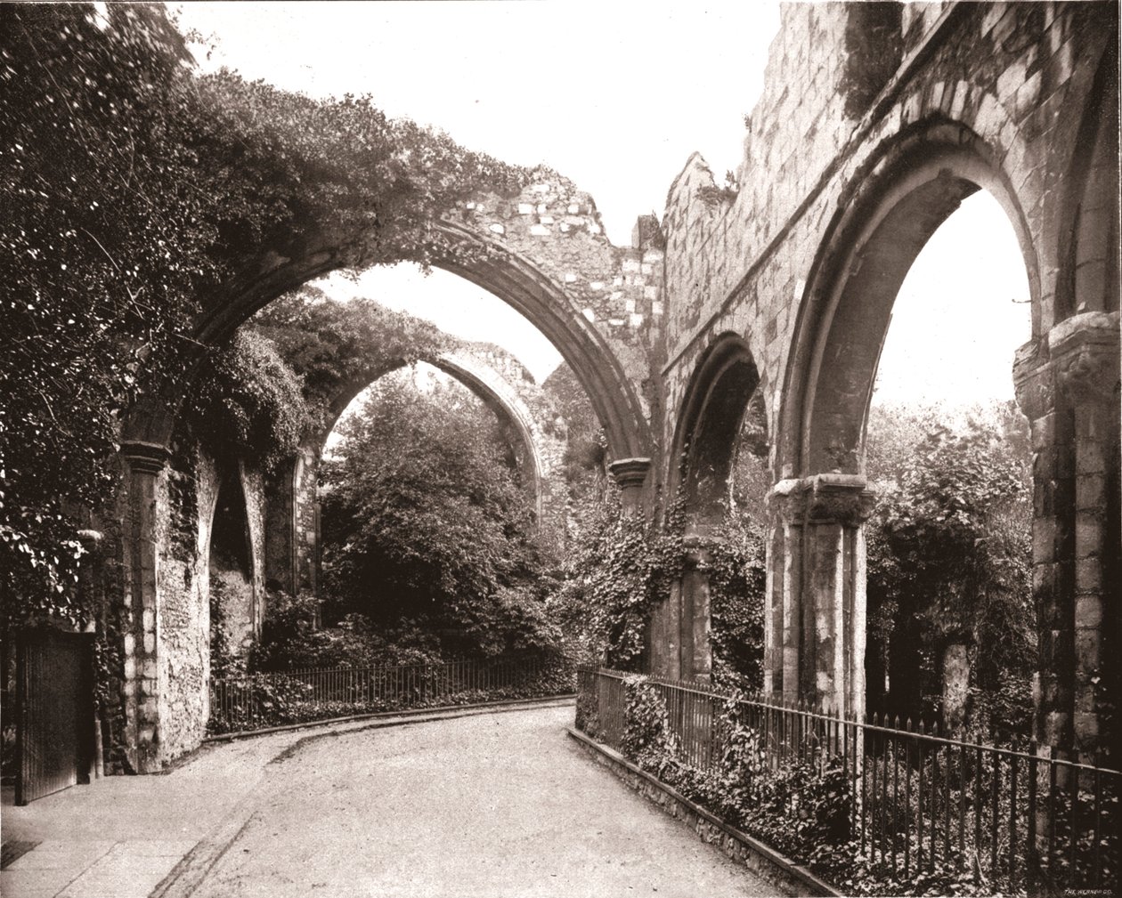 Ruinerna i Canterbury, Kent, 1894. av Unbekannt