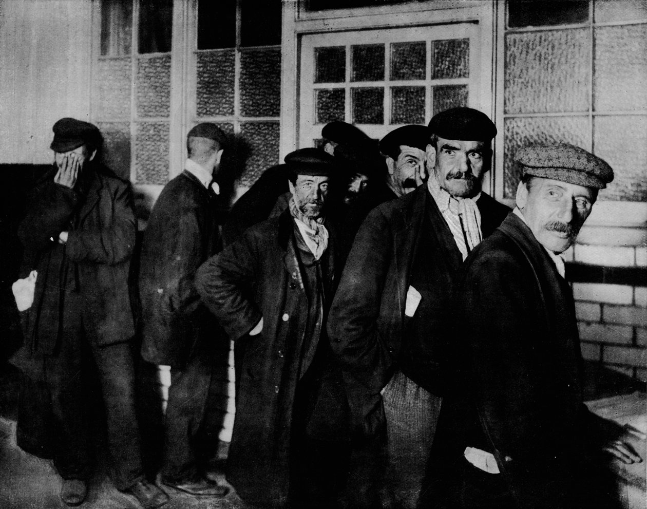 De arbetslösa och arbetslösa, c1911, 1911 av Unbekannt