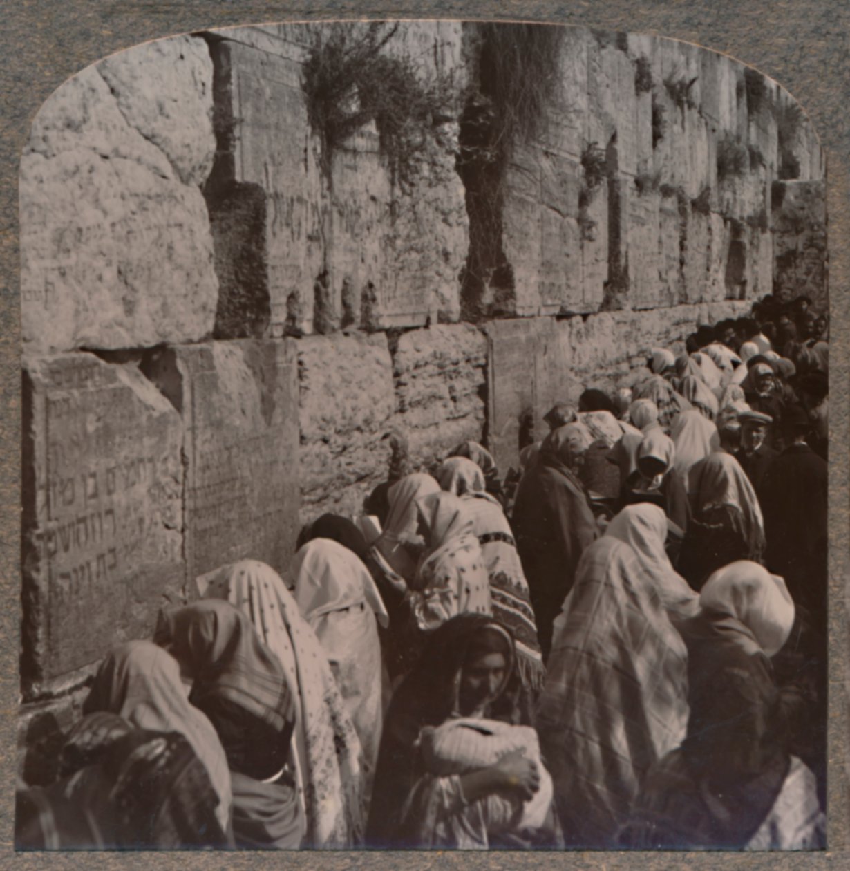 The Wailing Place of the Jews, Jerusalem, c1900 av Unbekannt