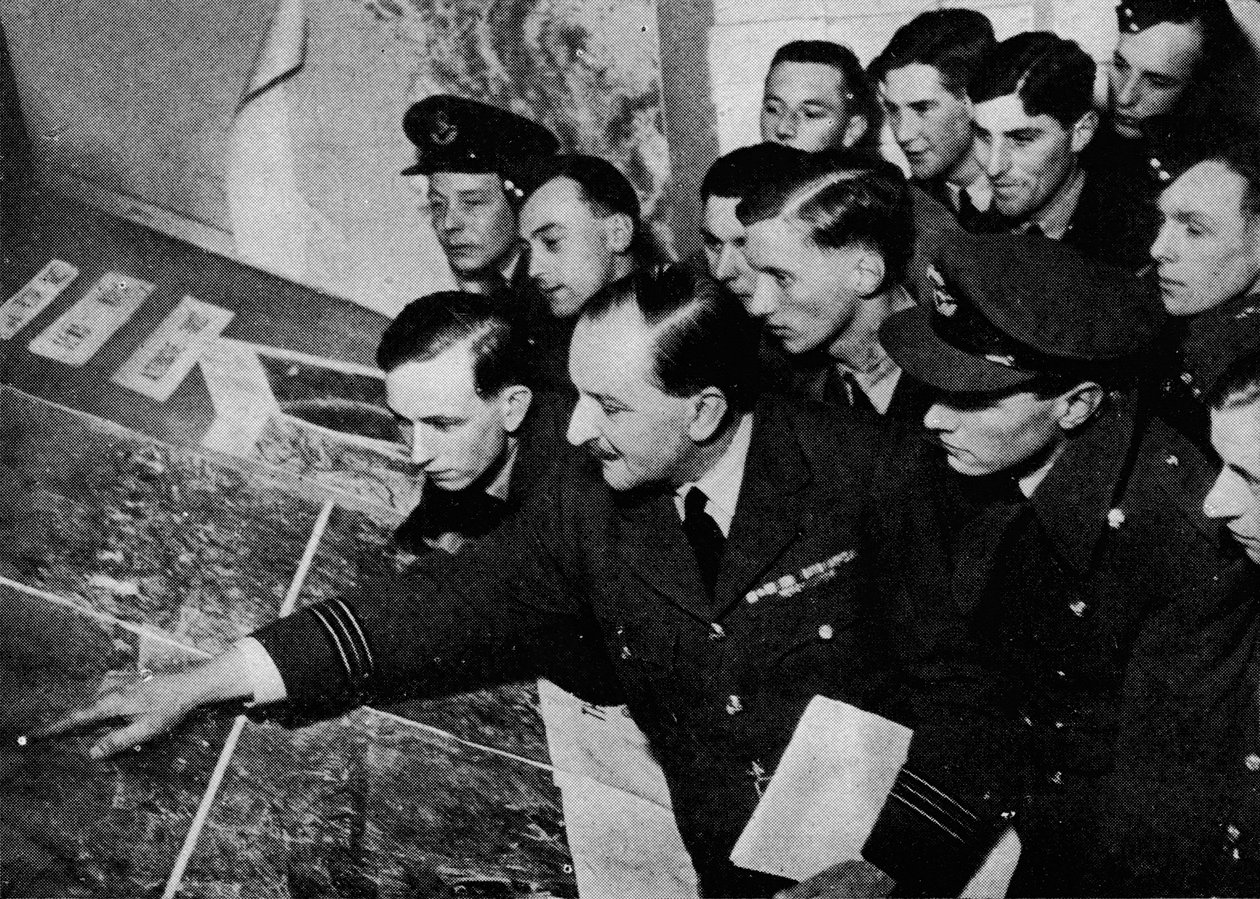 Målet i natt är... 1941 av Unbekannt
