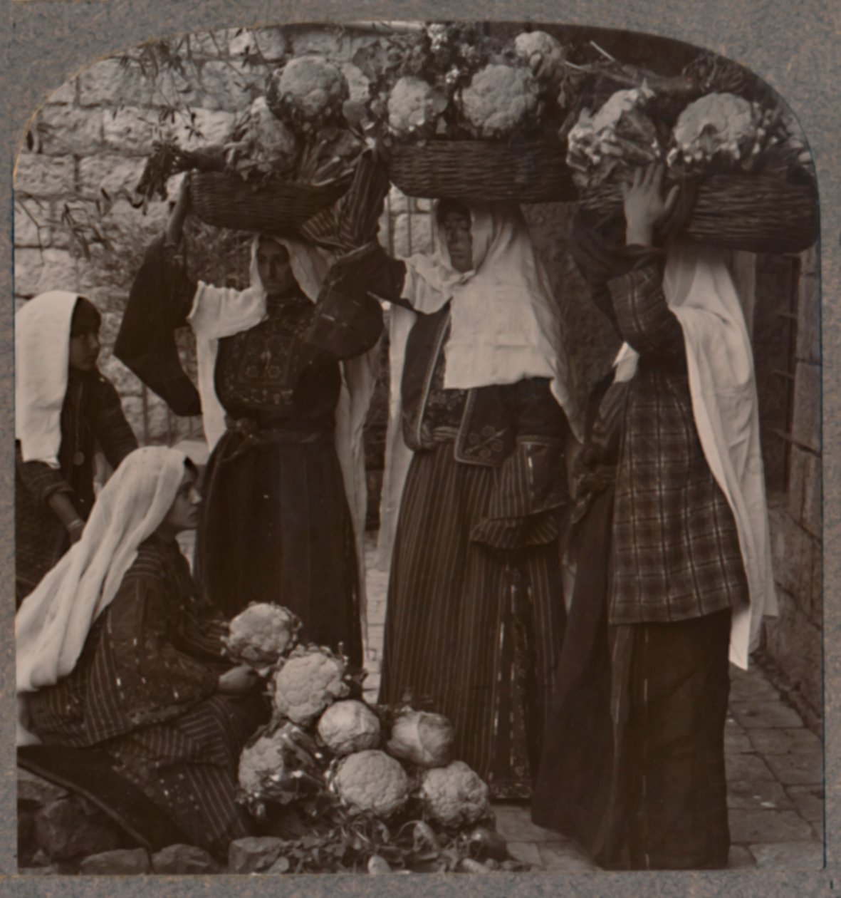 Grönsaksförsäljare, Jerusalem, c1900 av Unbekannt