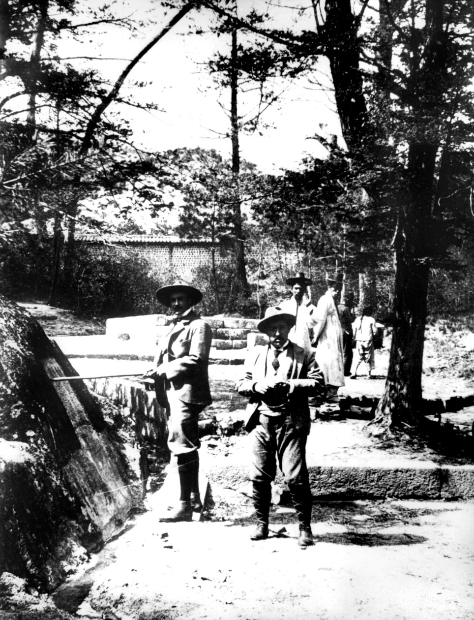 Västerländska besökare till Korea, 1900 av Unbekannt