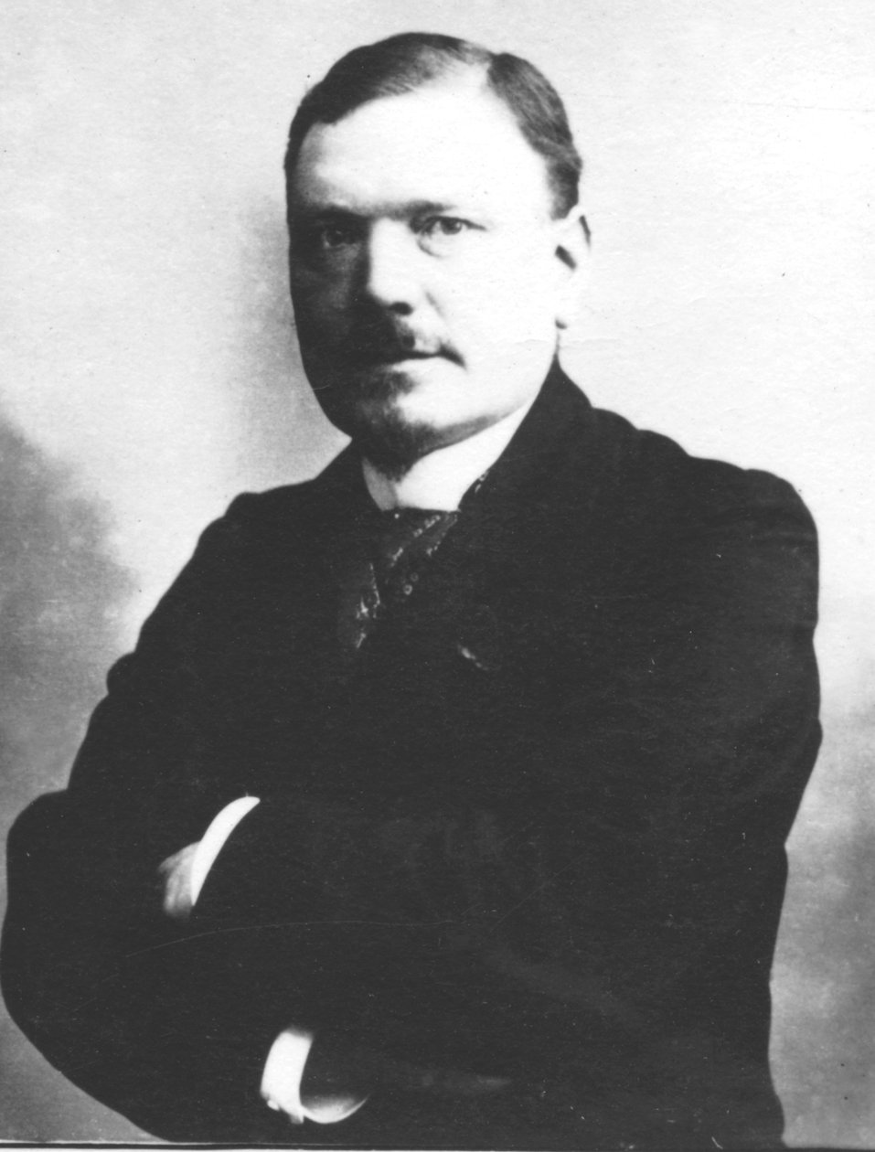 Yann Nibor, c1893 av Unbekannt
