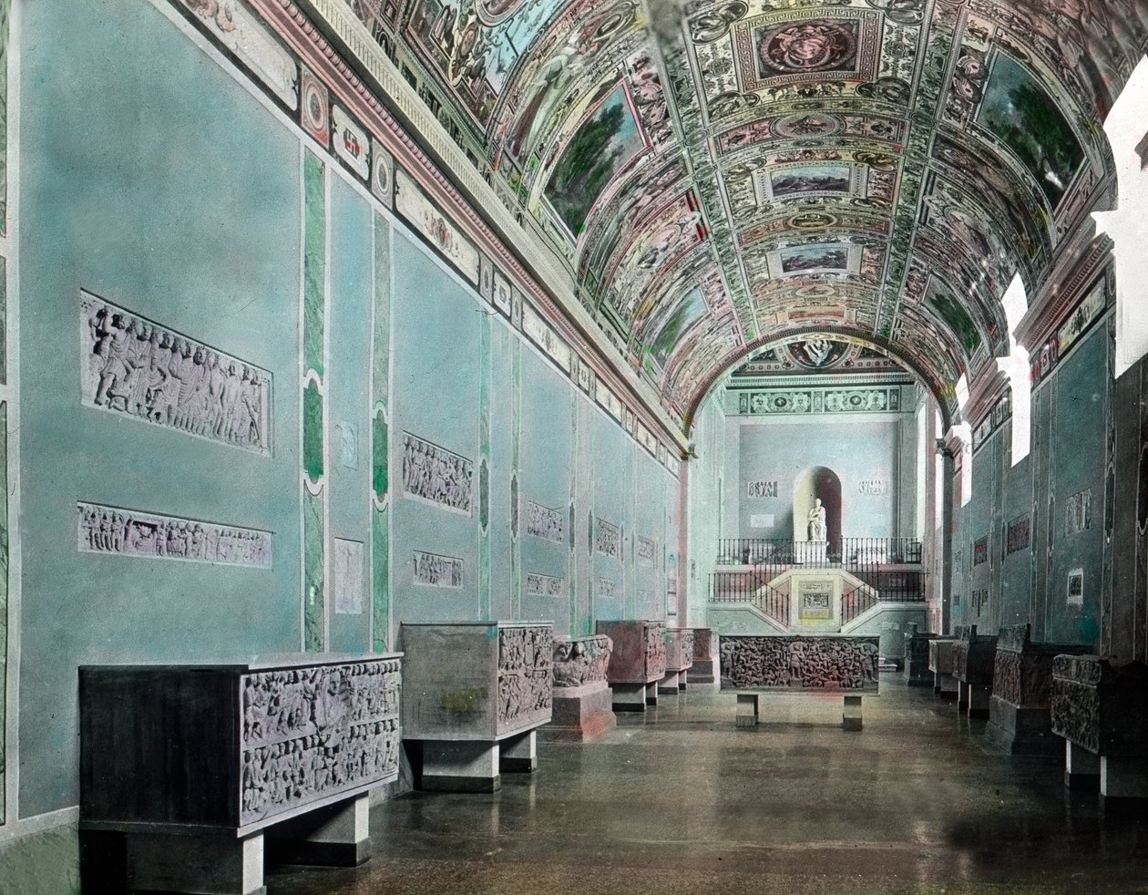 Inne i Lateranmuseet av Unbekannter Künstler
