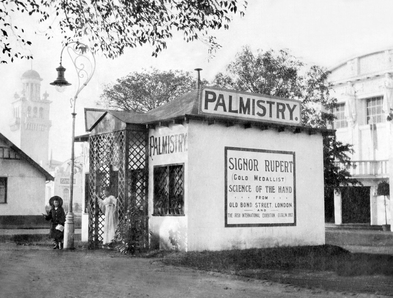 Storbritannien: A Palmistry Shop av Unbekannt