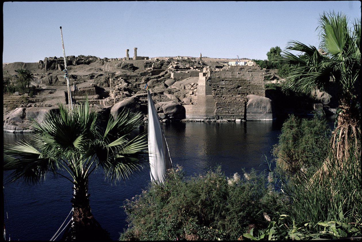 Utsikt över Elephantine Island (foto) av Unbekannt