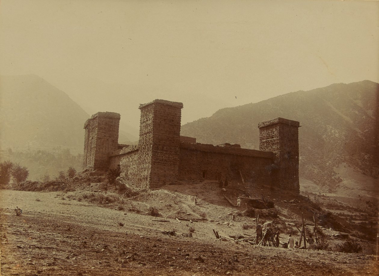 Utsikt över Chitral Fort, 1895 av Unknown photographer