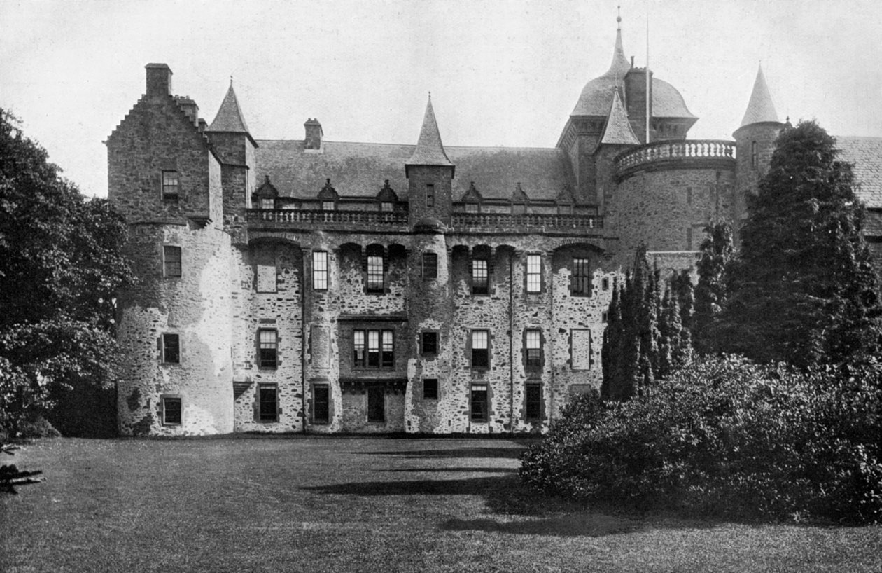 Thirlestane Castle, Lauder, Skottland, 1924-1926 av Valentine and Sons Ltd