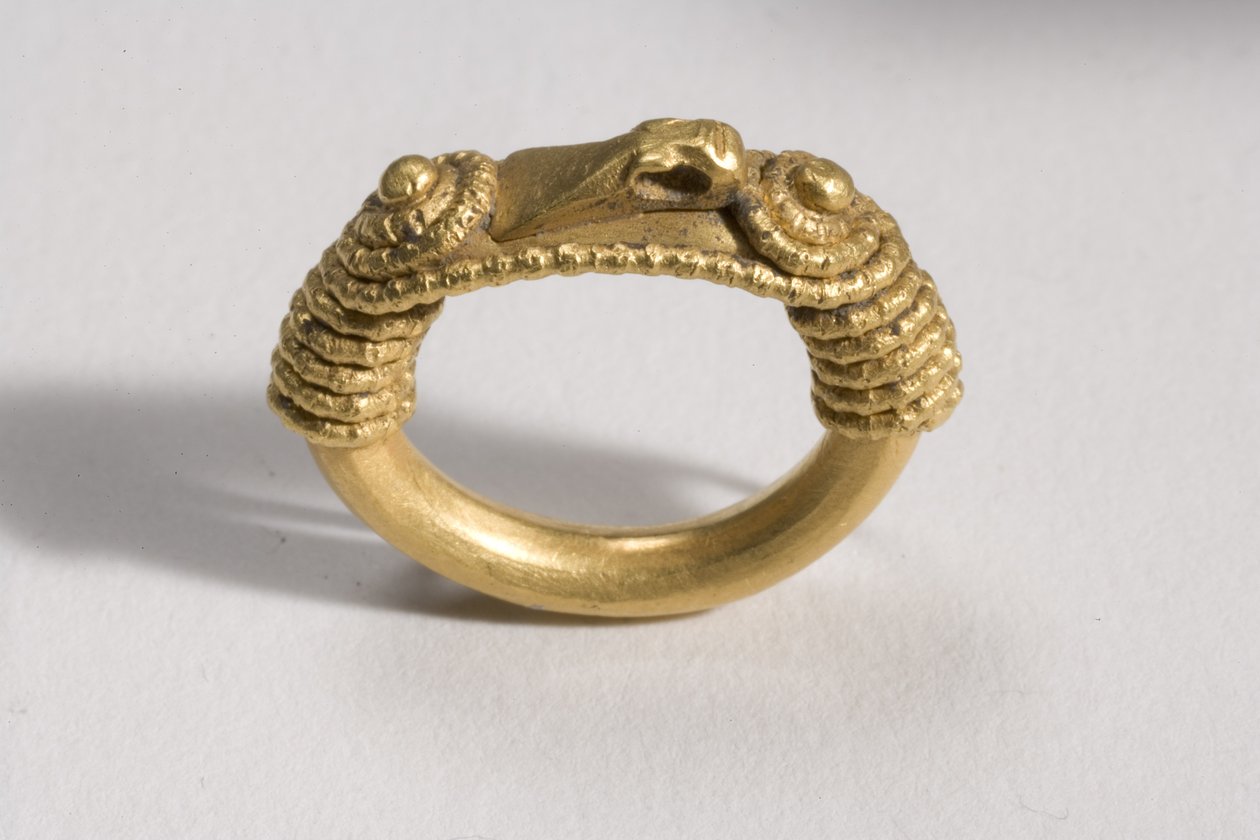 Ring, ca 1000-talet e.Kr. (guld) av Viking