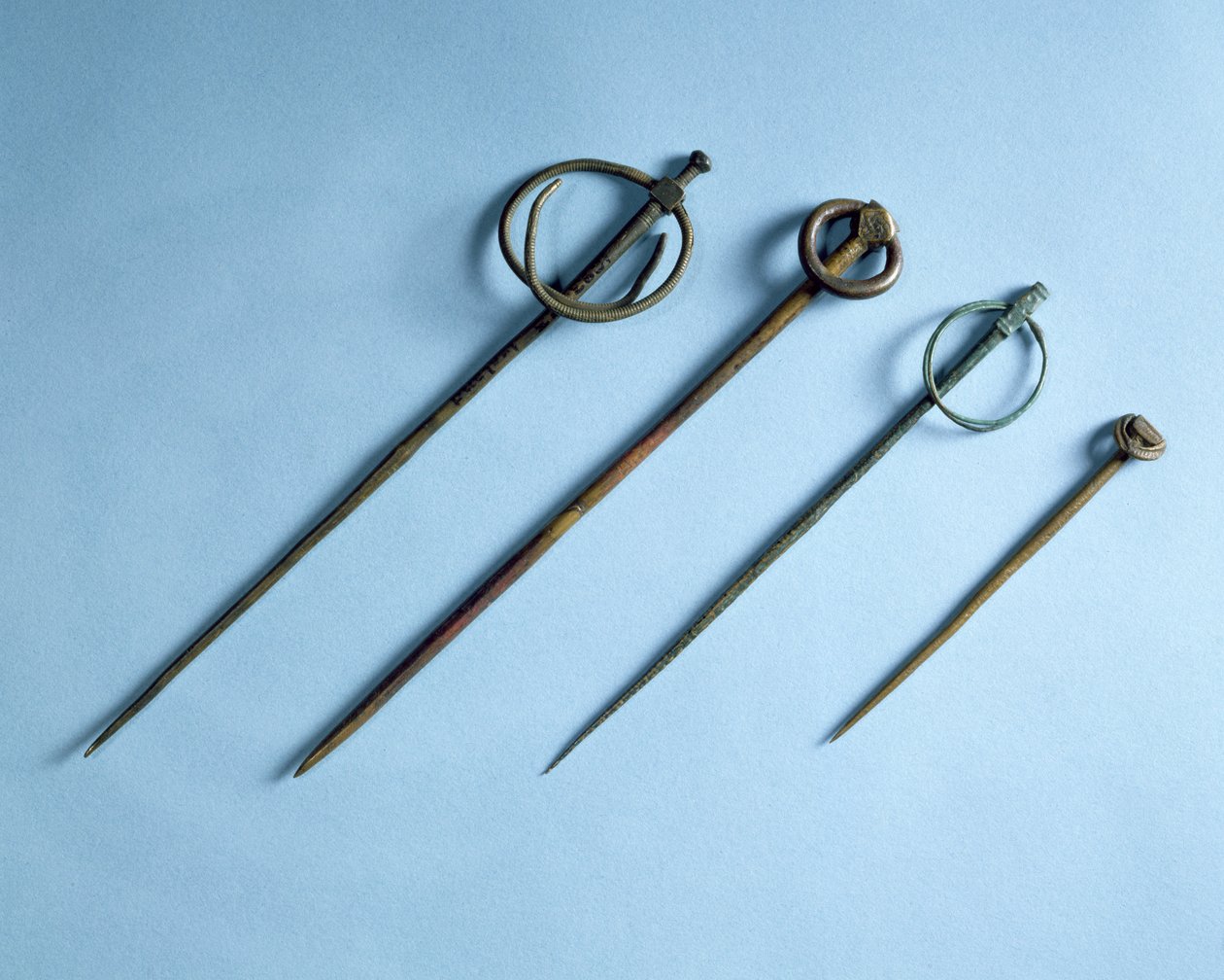 Hårnålar, Viking, c.9-1100-talet (brons) av Viking