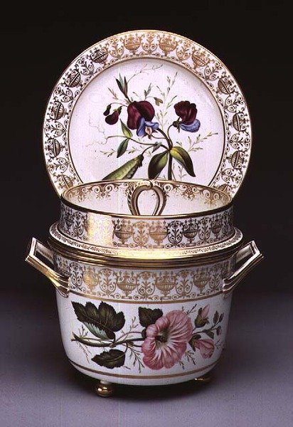 Gosford Castle serviceishink med lock och foder, Swansea, ca 1815-17 (keramik) av Welsh school