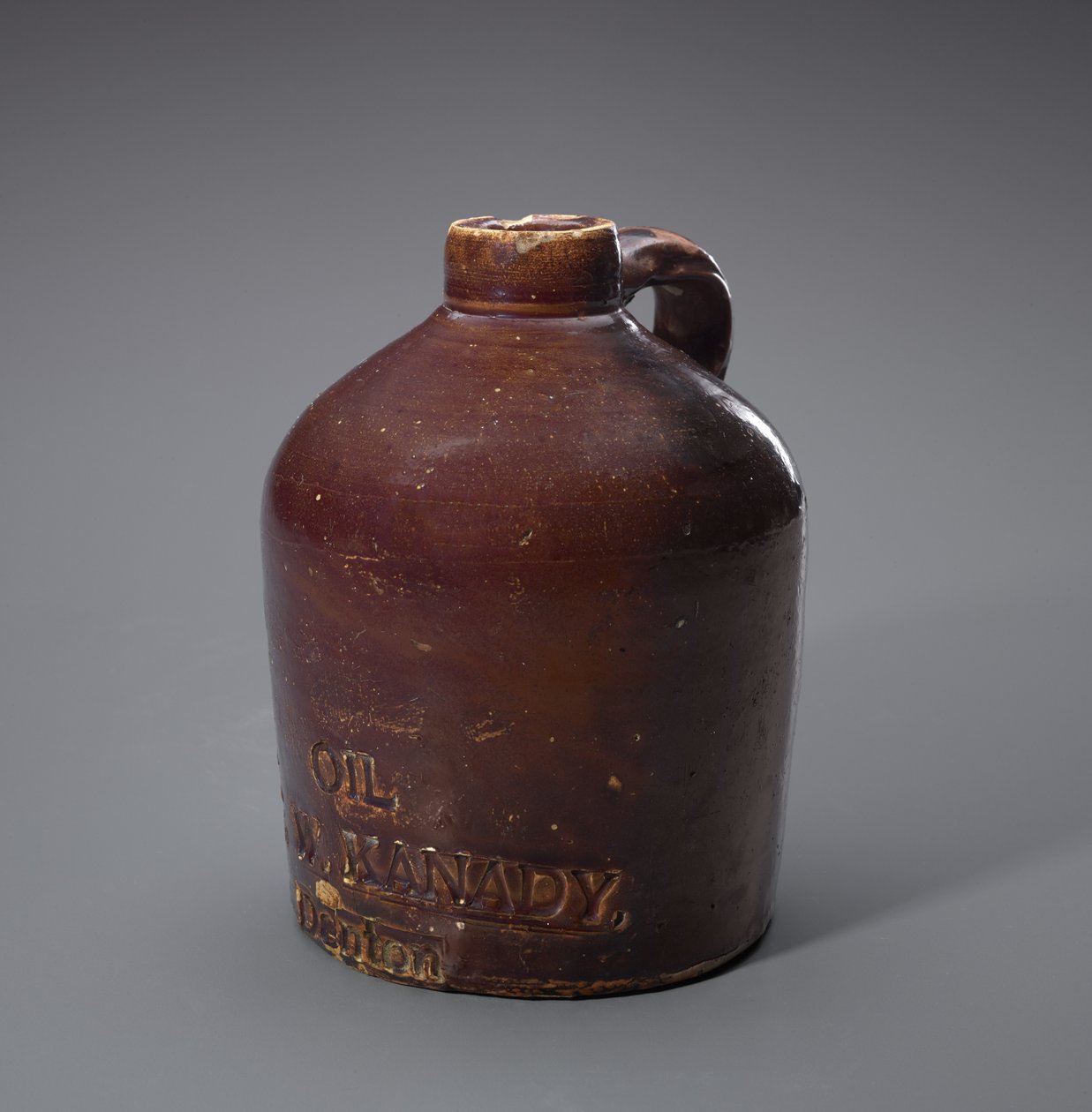 Quart Kanna, ca. 1890-1905 (glidglaserat stengods) av William (attr.to) Wilson