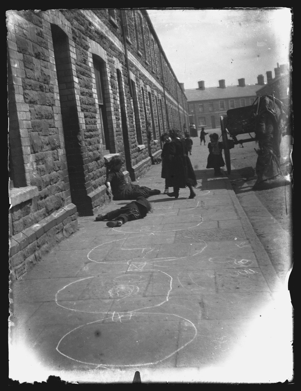 Helen Street, Cardiff, 1892. av William Booth