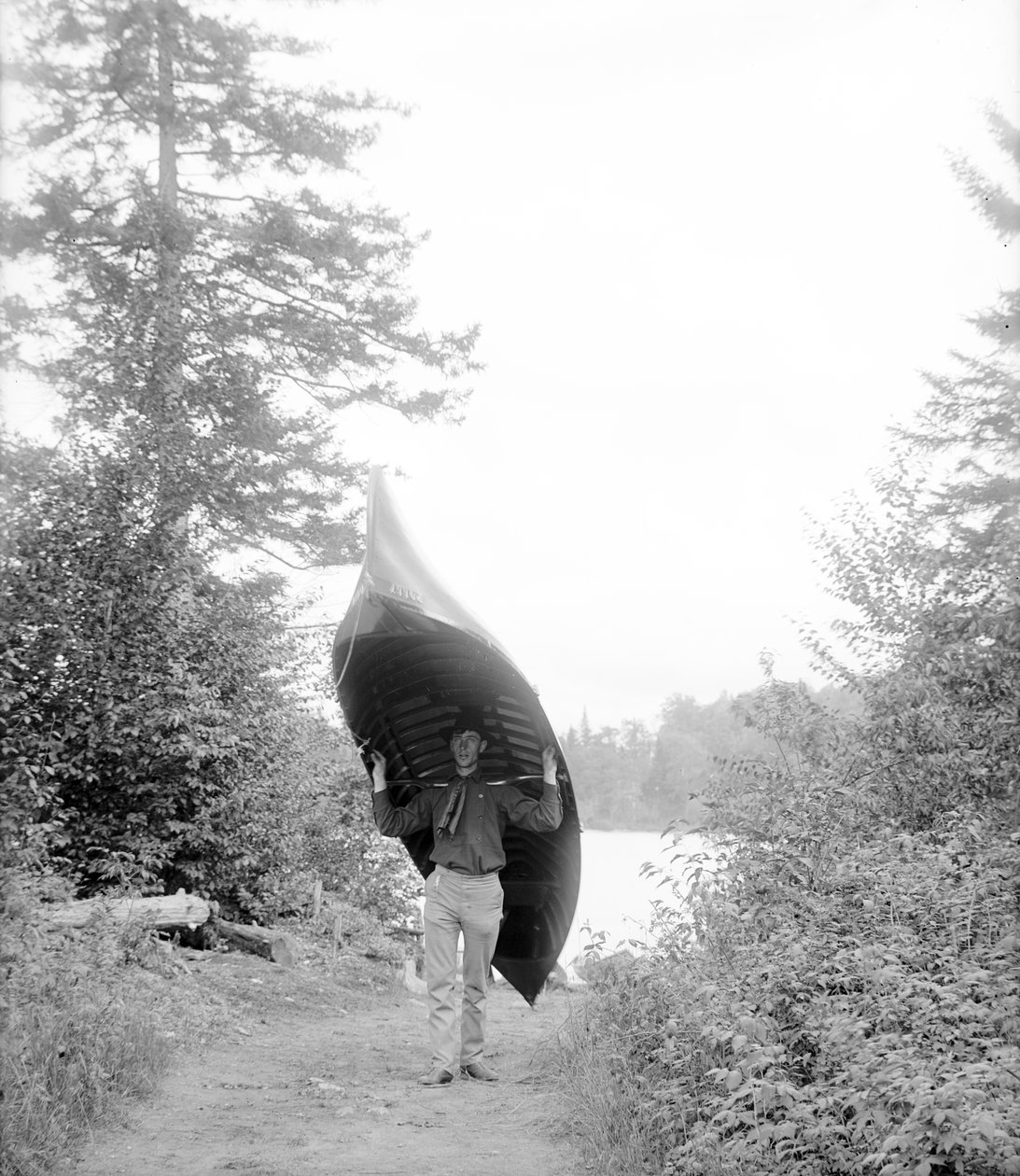 Bär kanot i Adirondack-bergen av William Henry Jackson