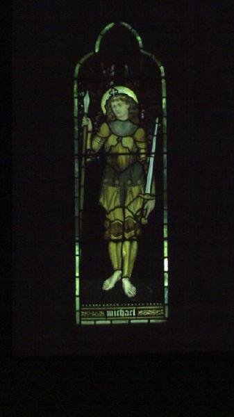 St. Michael av William Morris