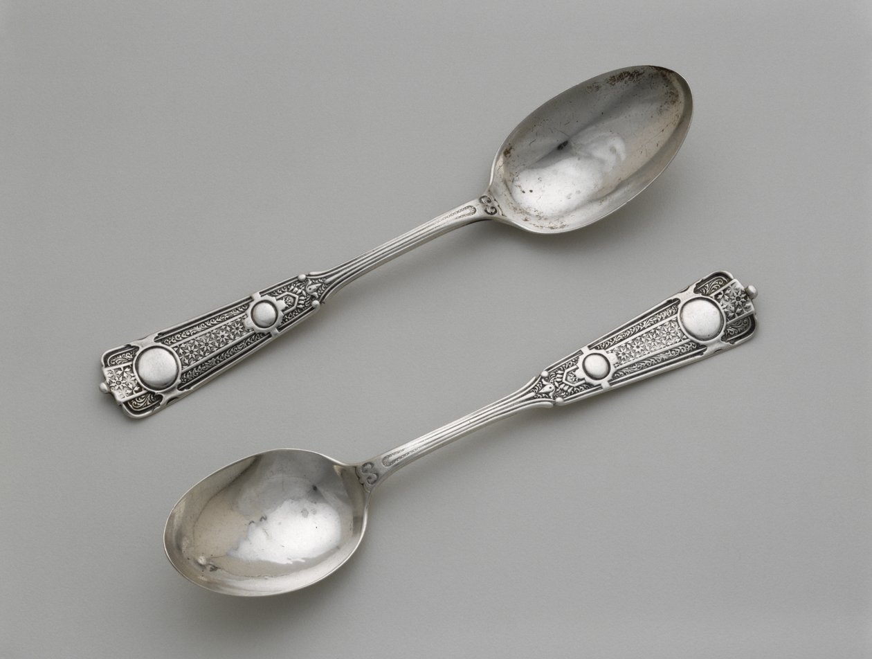 Ett par teskedar, ca. 1860-1871 (silver) av Wood and Hughes