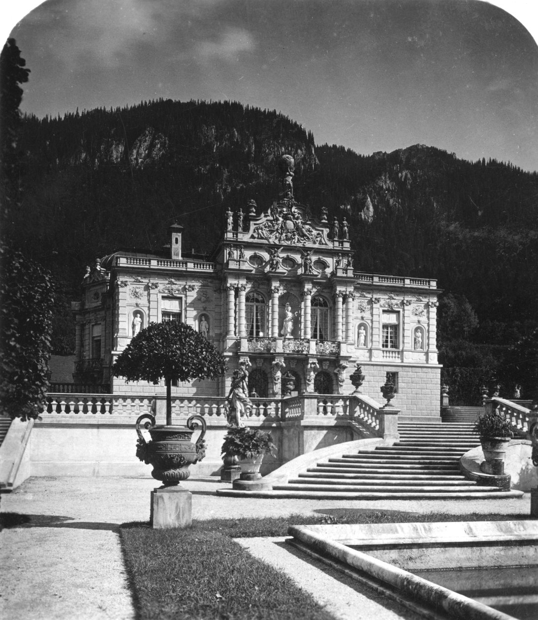 Linderhof Palace, Bayern, Tyskland, ca 1900-talet. av Wurthle and Sons