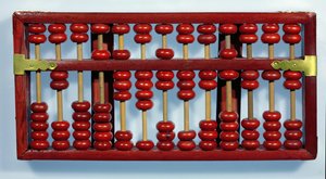 Abacus med siffrorna 0205847326212 (trä)
