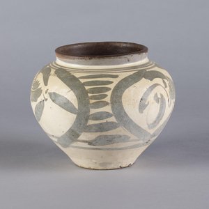 Jar, Liao-dynastin (stengods)