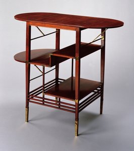 Sidobord, ca 1872 (valnöt och mässing)