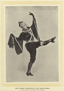 Miss Nellie Naivette, i The Carnival Dance