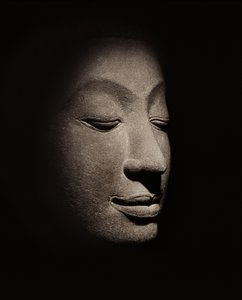 Buddhahuvud från den tidiga Ayutthayaperioden