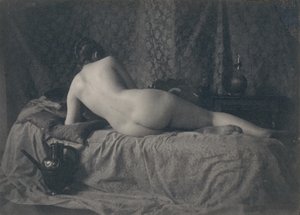[Kvinnlig naken från baksidan], 1870-talet.