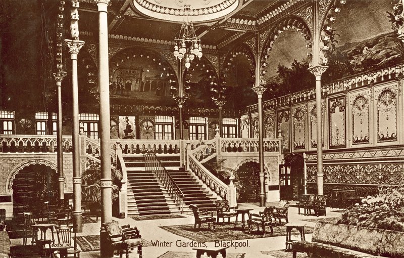 Winter Gardens, Blackpool (s/v foto) av (after) English photographer