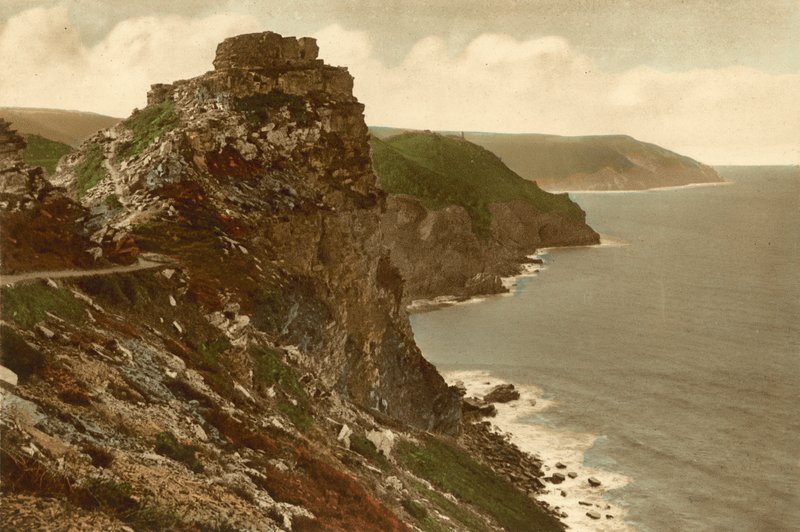 Lynton, Castle Rock av English Photographer