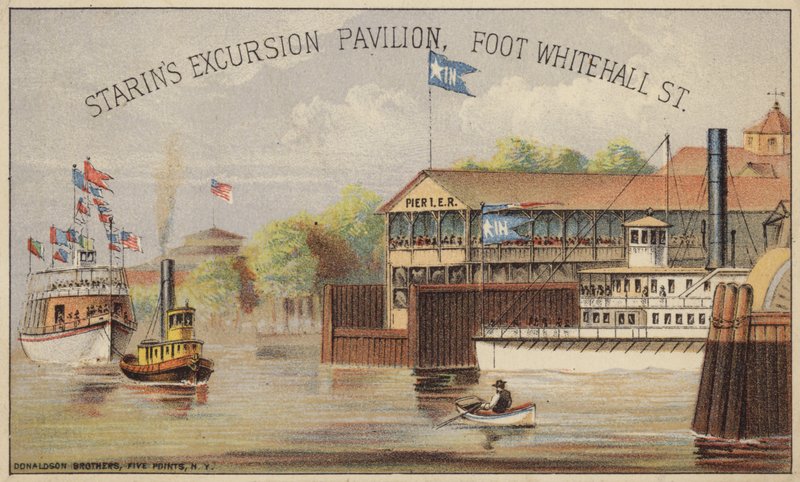 Paddle Steamer vid piren av American School
