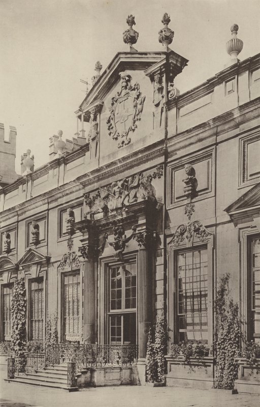 Drayton Park, Northants, the Inner Entrance  av Charles Latham