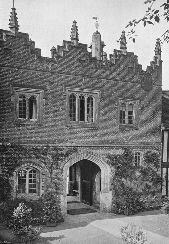 Henry VII Gateway av Charles Latham