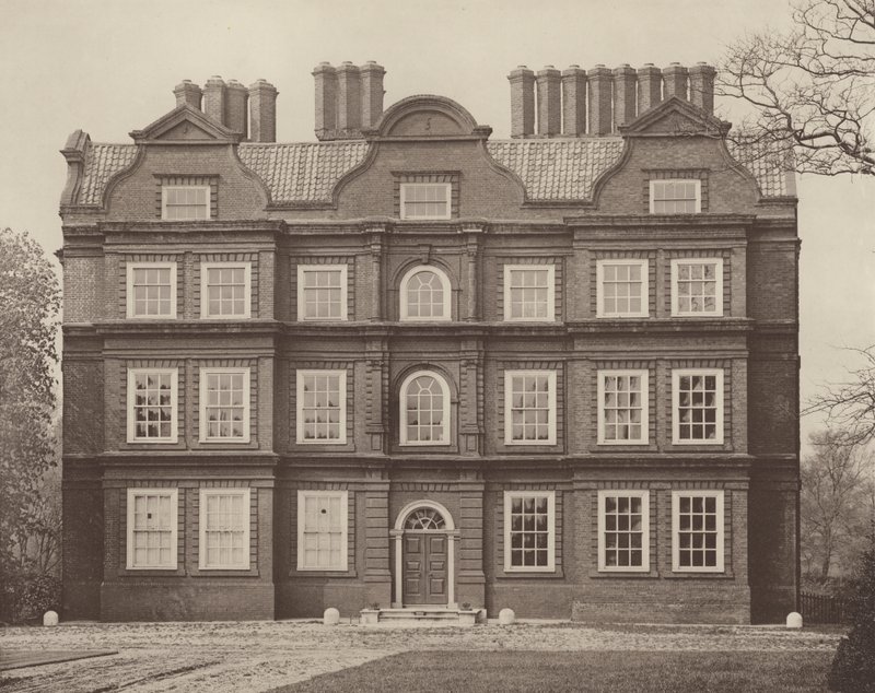 Kew Palace, the South Front  av Charles Latham