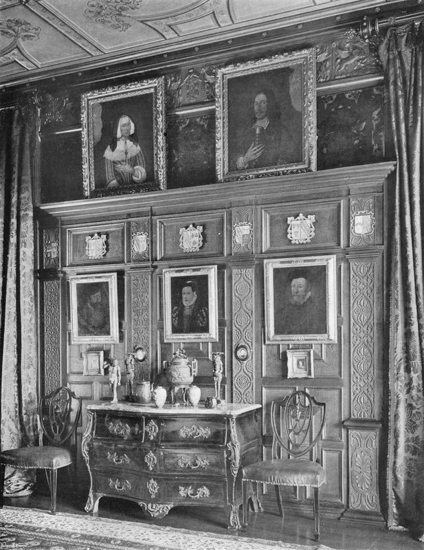 Paneler i salongen av Charles Latham