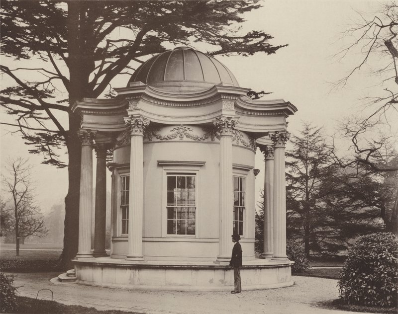 Temple of Aeolus, Kew Gardens  av Charles Latham