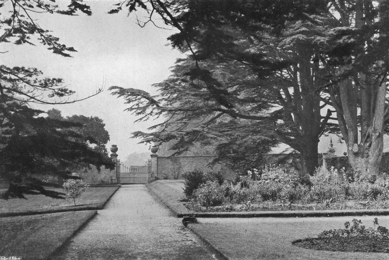 Deer Park Gate av Charles Latham