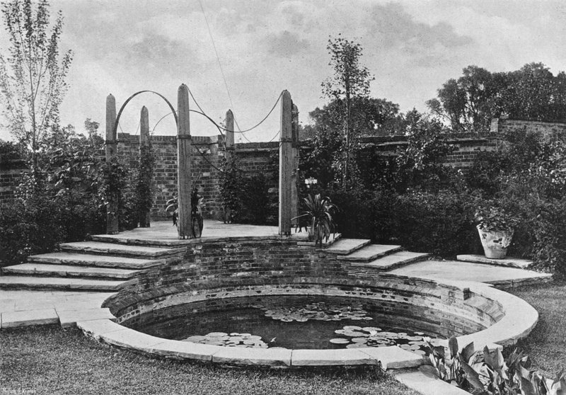 The End of the Water Garden av Charles Latham