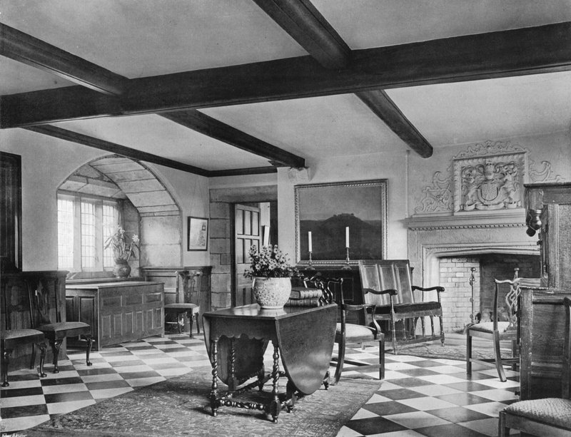 Kings Hall av Charles Latham
